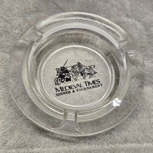 Medieval Times Dinner & Tournament Clear Glass Ashtray Jousting Knights Souvenir